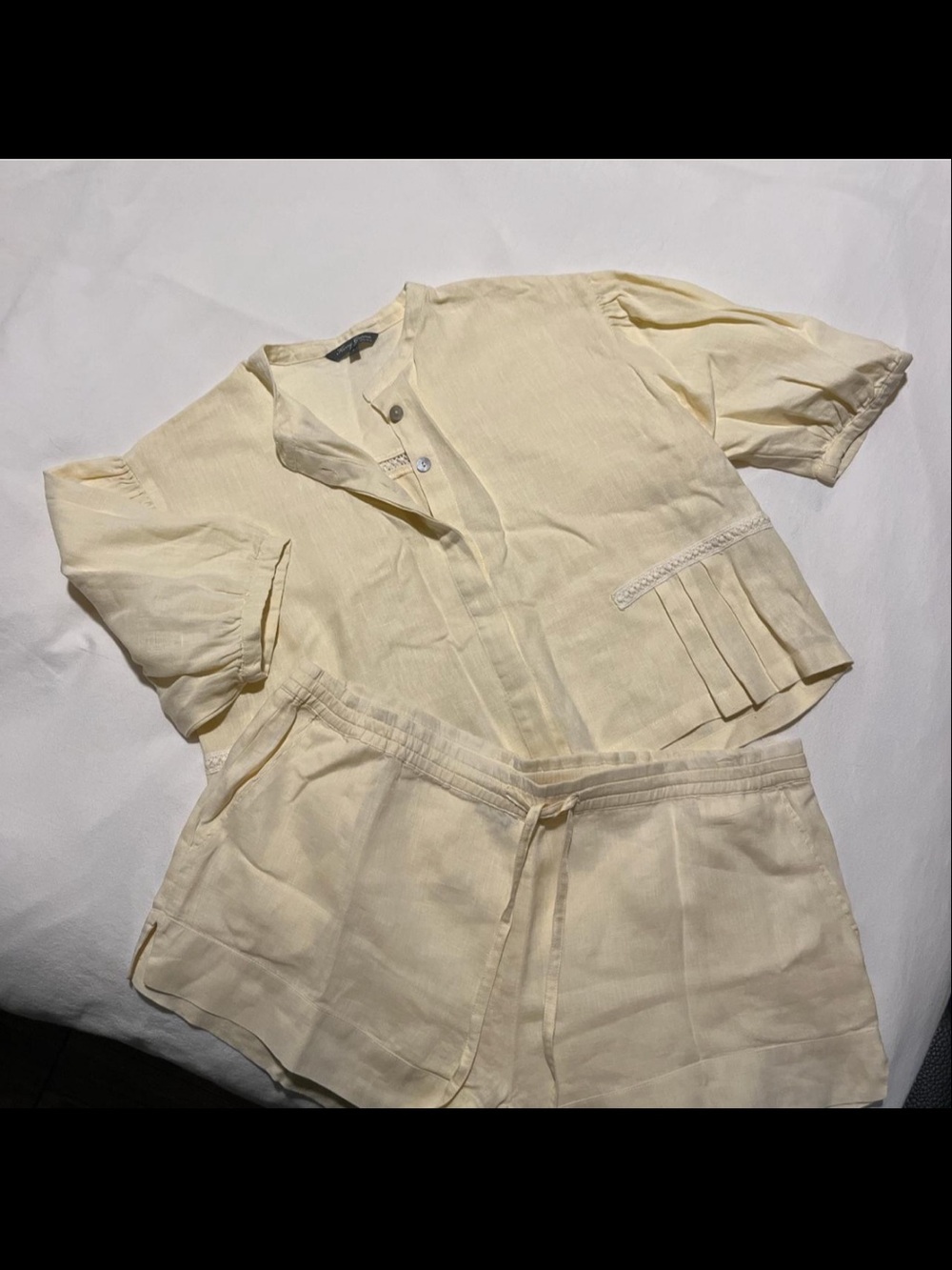 Women's Cream Short Sleeve Button-Front Blouse